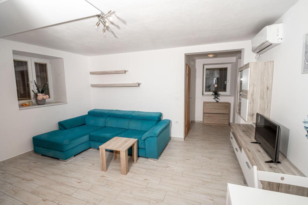 Sml Apartments 2 Izola Extérieur photo